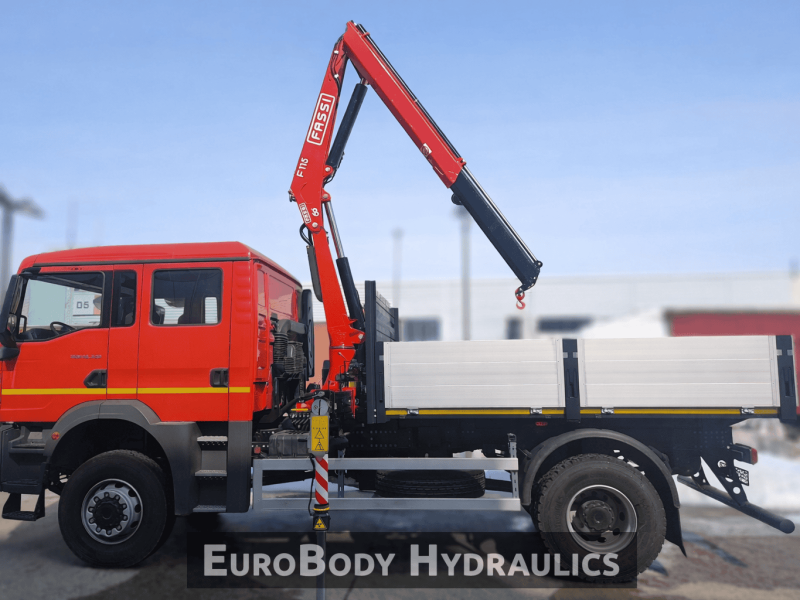 MAN TGM 18.320, cabina dubla, 4x4, suport pentru plug, platforma cu macara eurobody